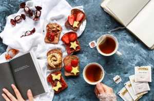 当我不停地写作，终于写出了10W+！-小蓝书